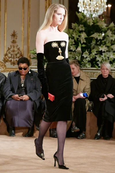 Look 32